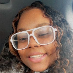 Meet your Posher, Arienne